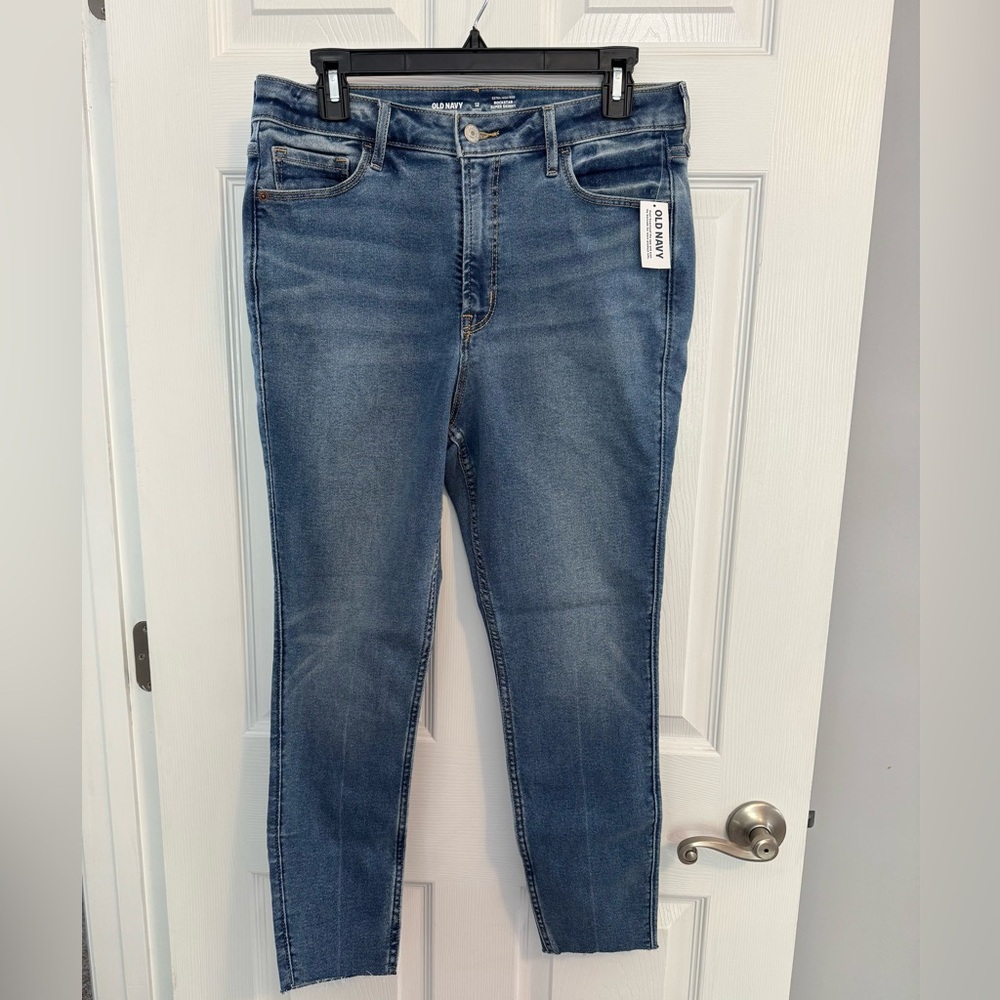 Old Navy Extra High Waisted Super Skinny Jeans